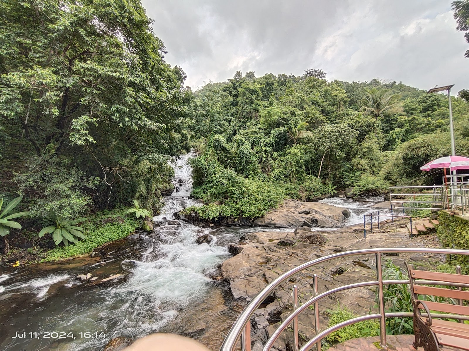 Ezharakund Waterfalls