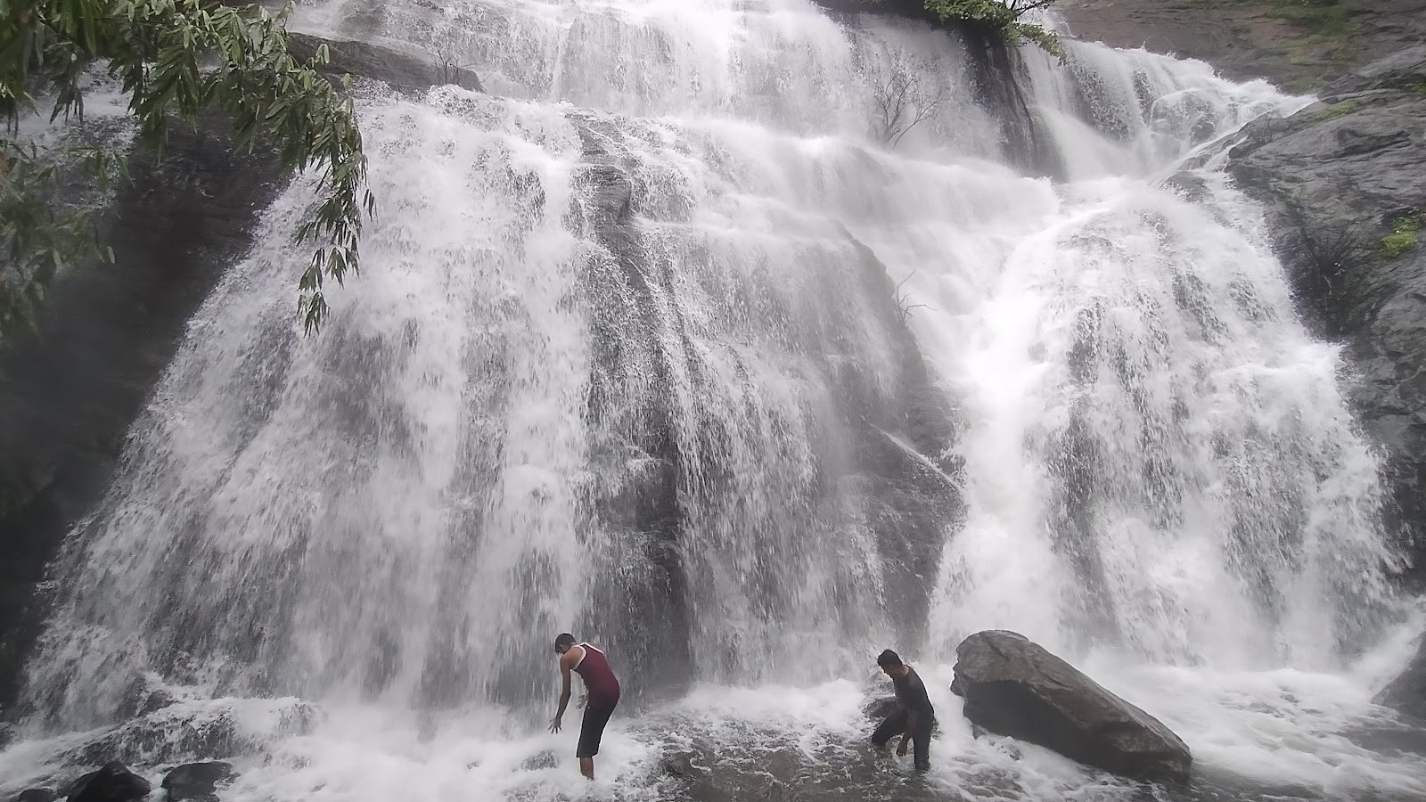 Alakapuri Waterfalls
