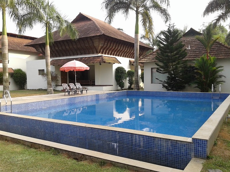 Manor Backwater Resort photo