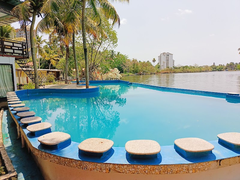 Mia Riaan Lake View Resort stay view