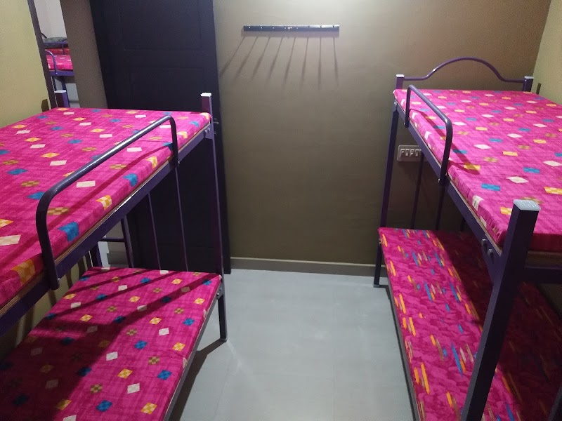 Sopanam Gents PG