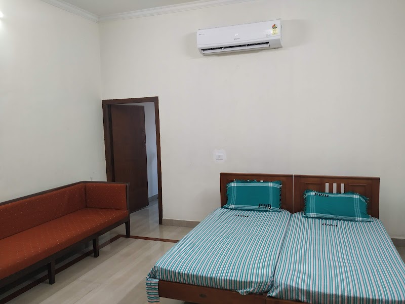 Goverment of Kerala PWD Rest House room