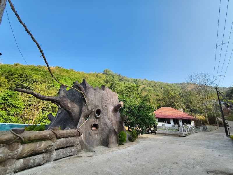 Forest & River Edge Resort travel photo
