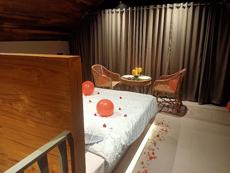 Tira Beach Resort room