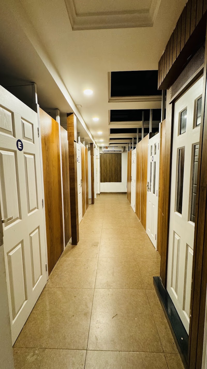 Lowfare Hotels property view