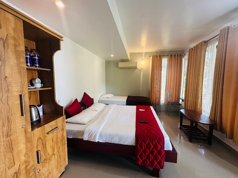 Lake n River Resort room