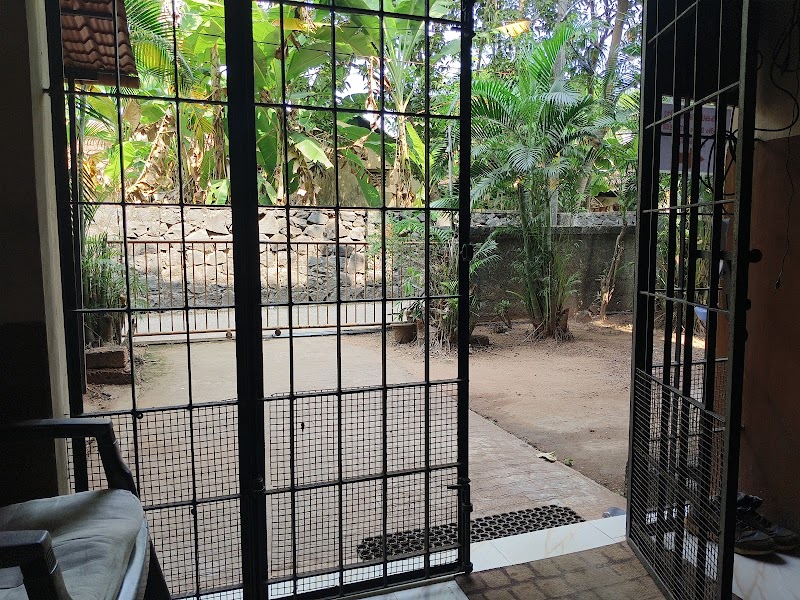 Kenz Men's Hostel room
