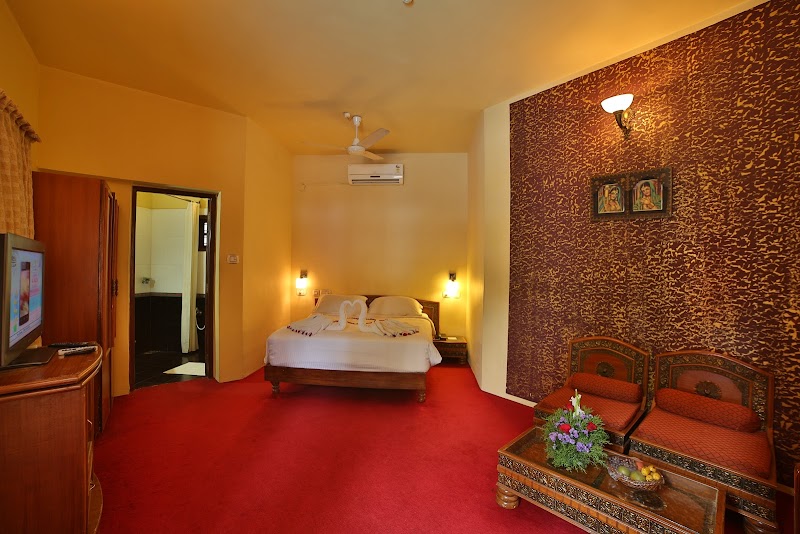Deshadan Cliff & Beach Resort room