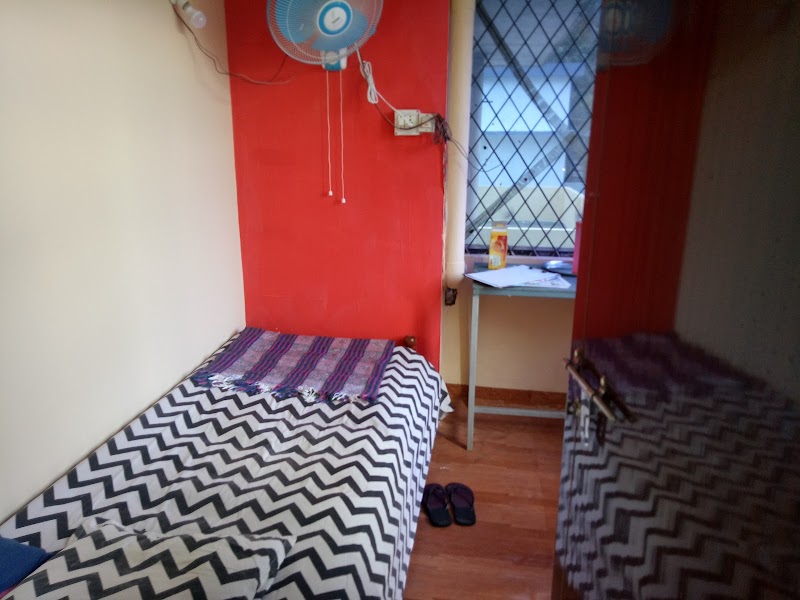Sopanam Girls Hostel, room