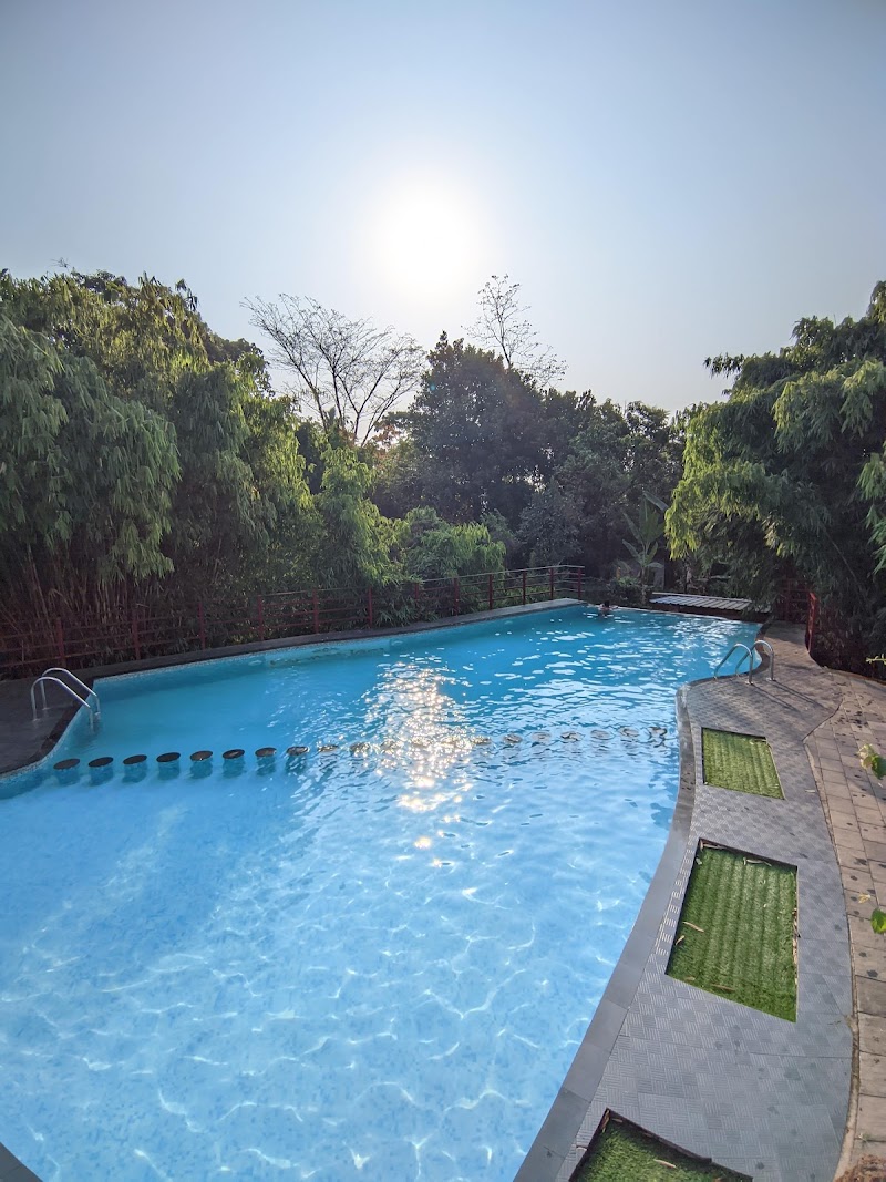 Alakapuri Resort stay view
