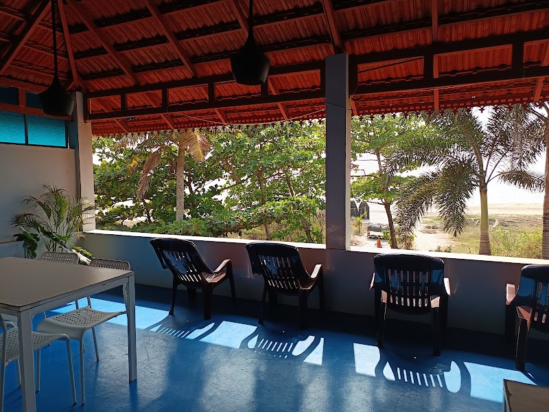 Happy Seas Beach Villa room