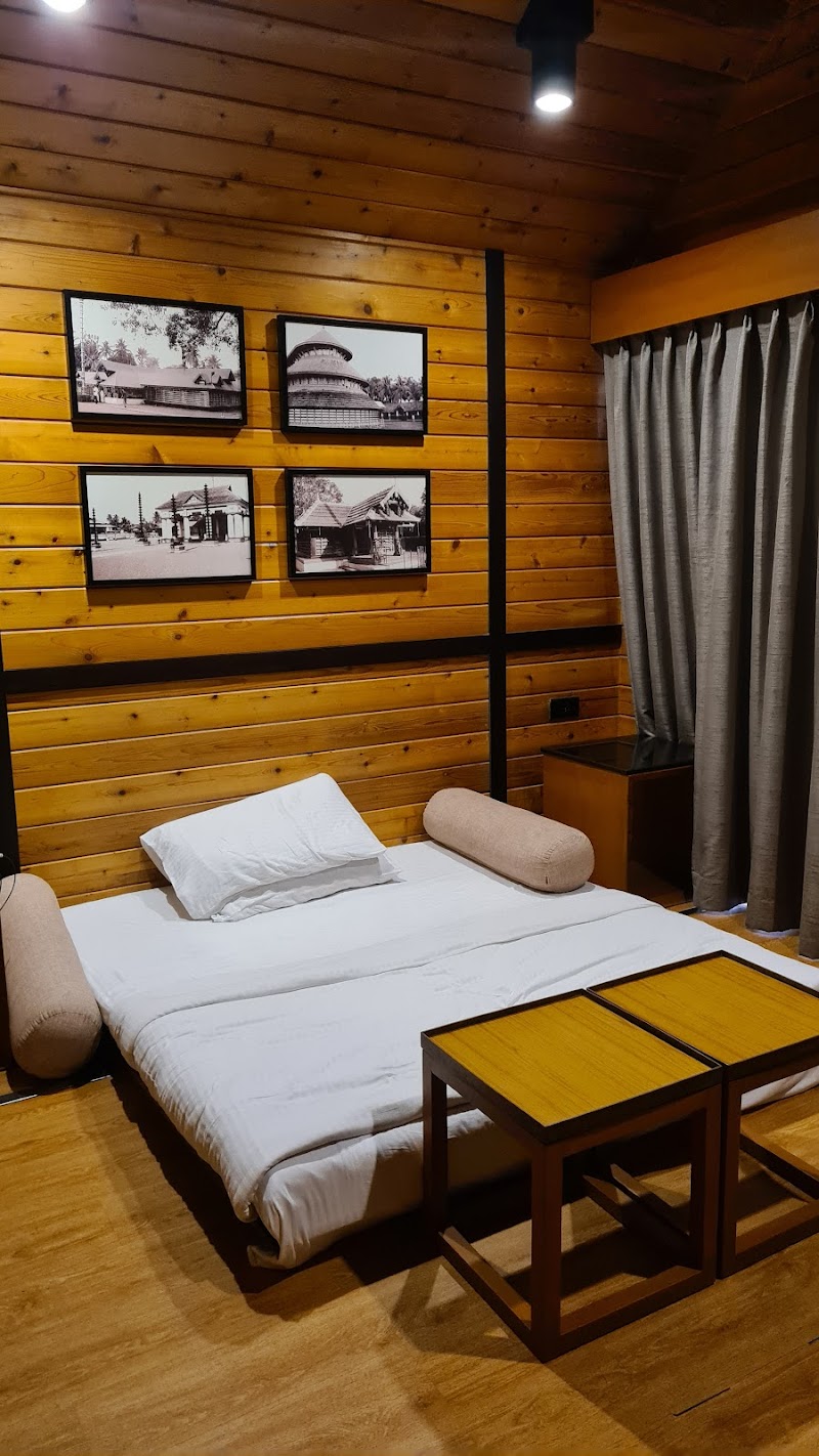 Club Mahindra Floating Villas, Ashtamudi room