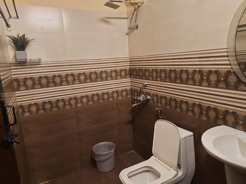 Shalimar Lakewoods Retreat stay view