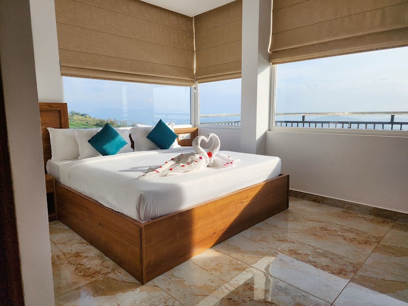 Gee resort and heights room