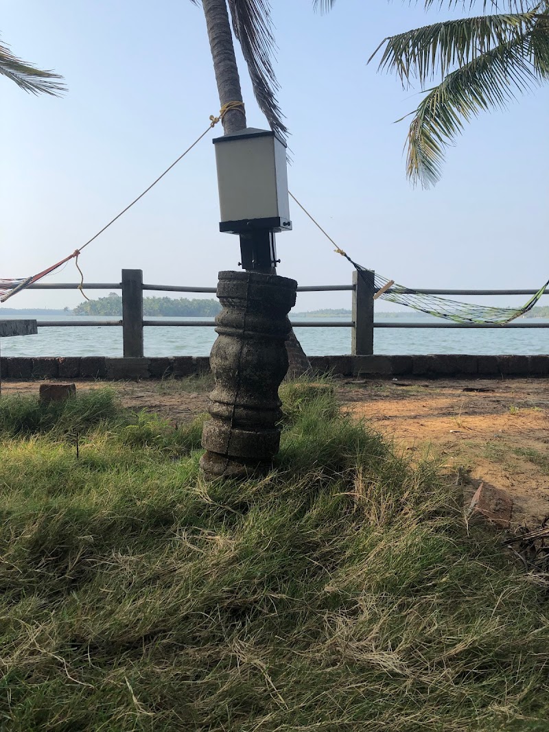 Candlehut Riverside Homestay photo