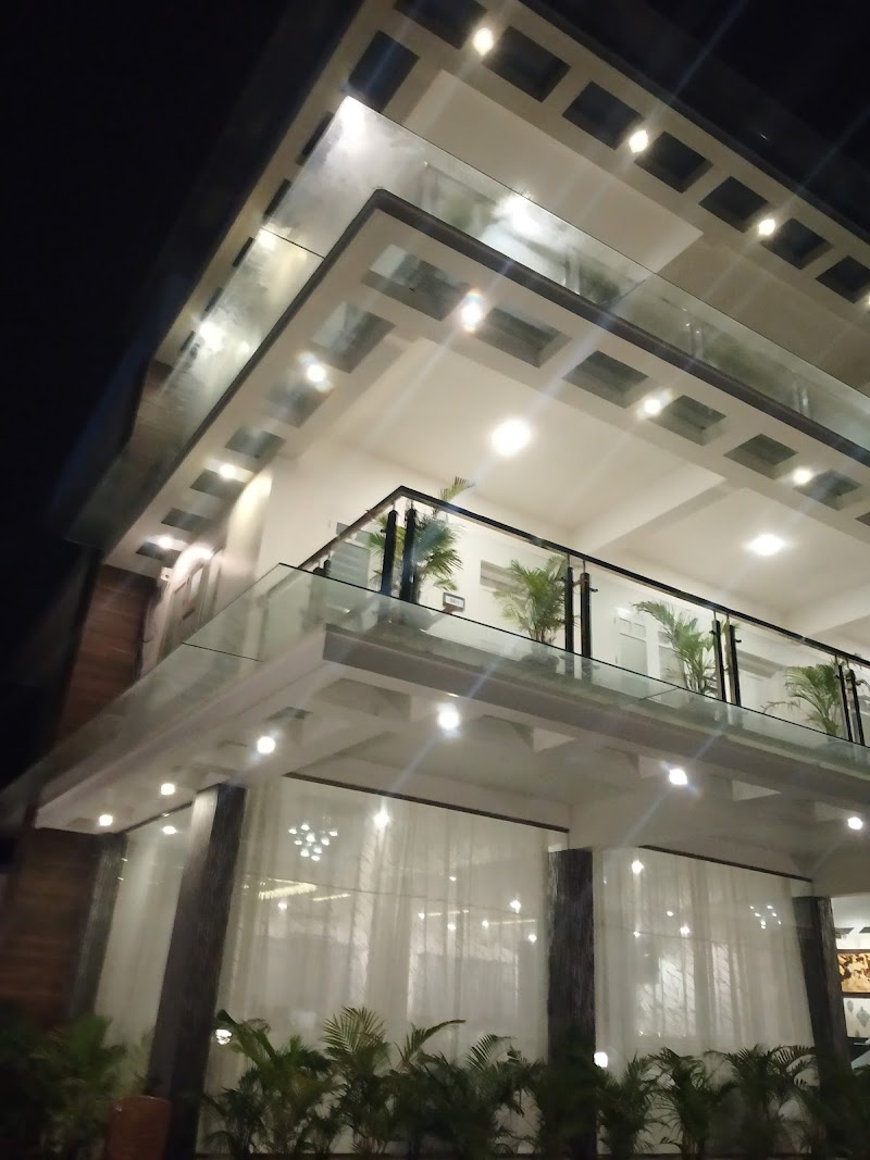 Kamala Prestige Beach Villa