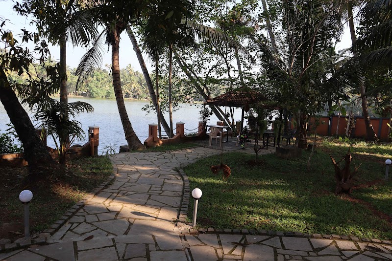 Green Chromide Munroe Homestays travel photo
