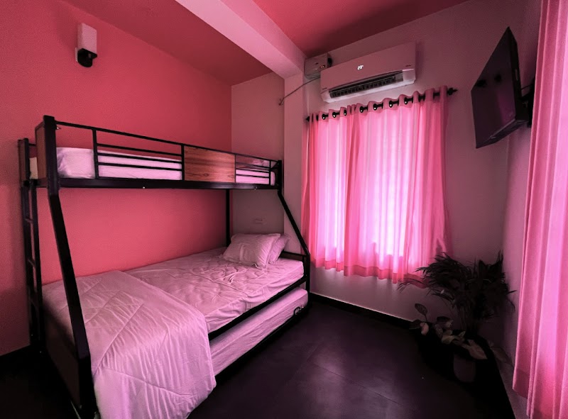 Theeraa Beach House room