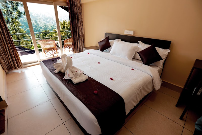 Edens Resort room