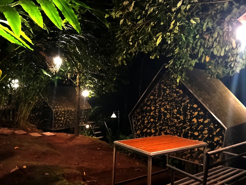 Nutmeg Farm House property view