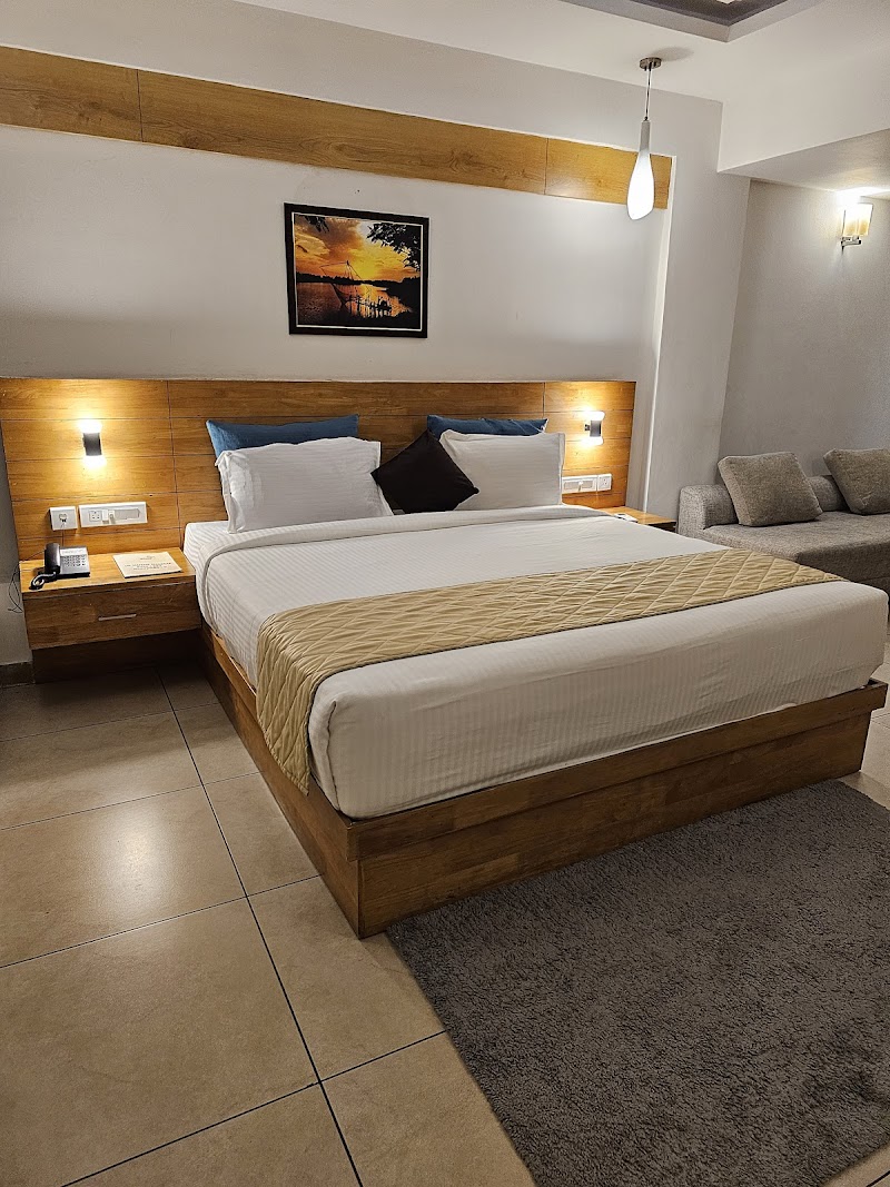The Queen Resort and Spa room
