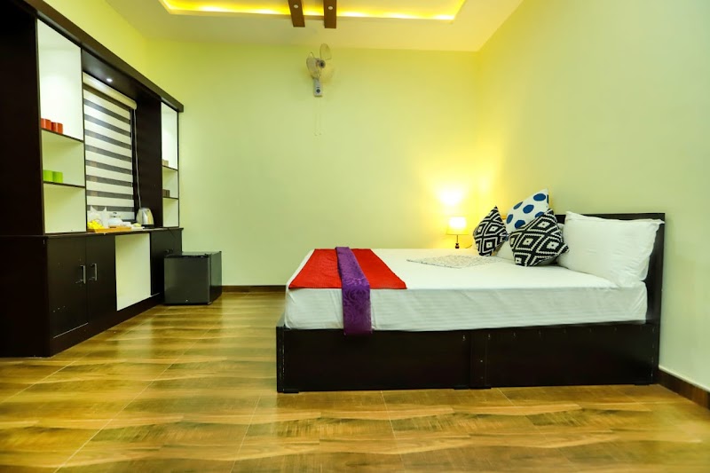 DJ River Meadows, Resort room