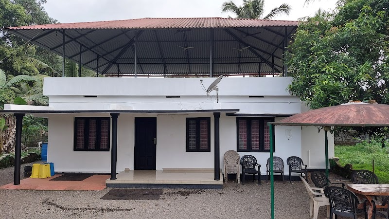 Padinjaraparampil Farm House