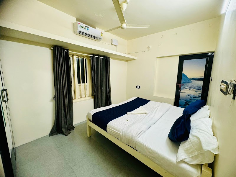 Alivious Beach Homestay room