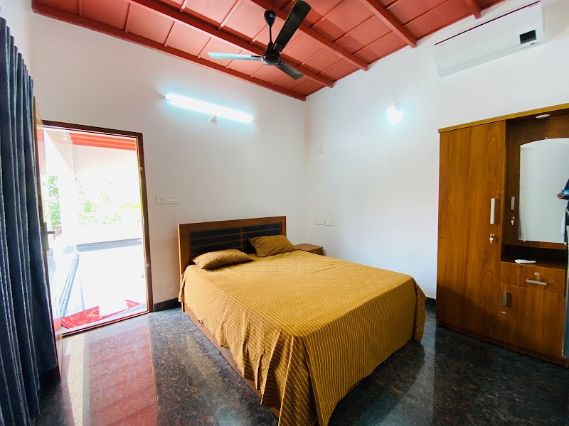 Naalakam Ayuryoga - Complete Wellness home room