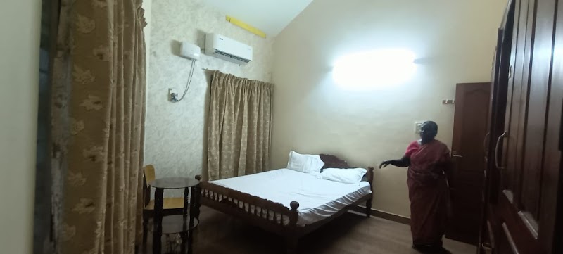 Opera Homestay room