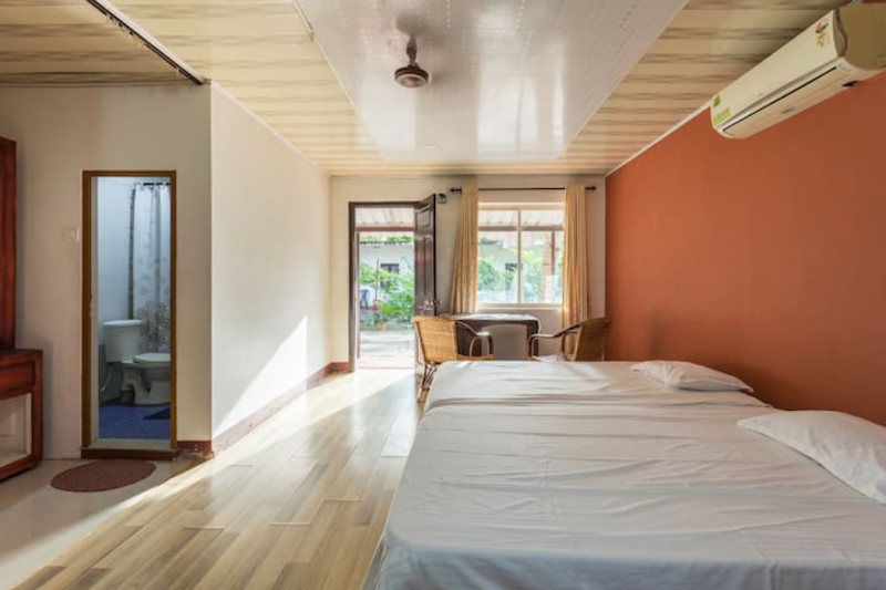 Green Earth Farm Stay room