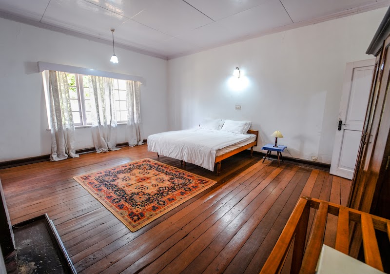 Arivikad Tea Bungalow room