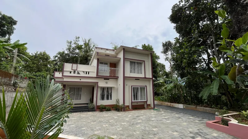 Villas & Apartments in Munnar