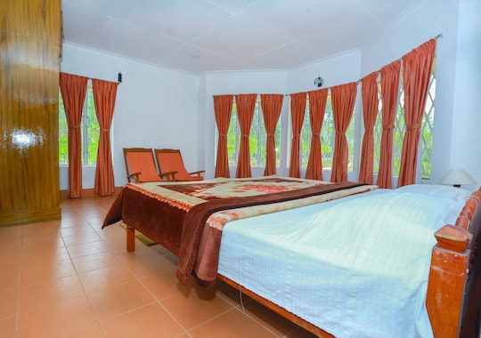Viriparai British Tea Bungalow image 5